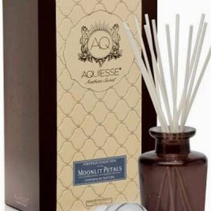 NWOT Aquiesse Aesthetic Scents Portfolio Collection Moonlit Petals Reed Diffuser